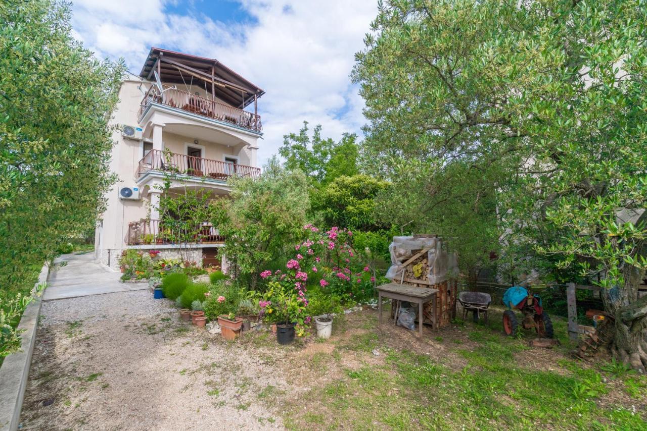 Apartments Bepina ビオグラード・ナ・モル エクステリア 写真