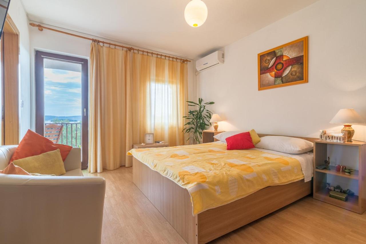 Apartments Bepina ビオグラード・ナ・モル エクステリア 写真